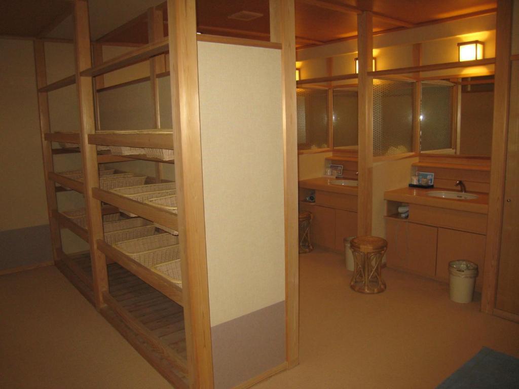 Keikoku-No-Yu Hotel Yamanouchi  Exterior photo